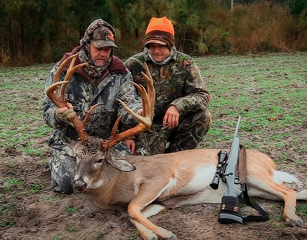 Trophy whitetail buck at Mosquito Creek Plantation Florida