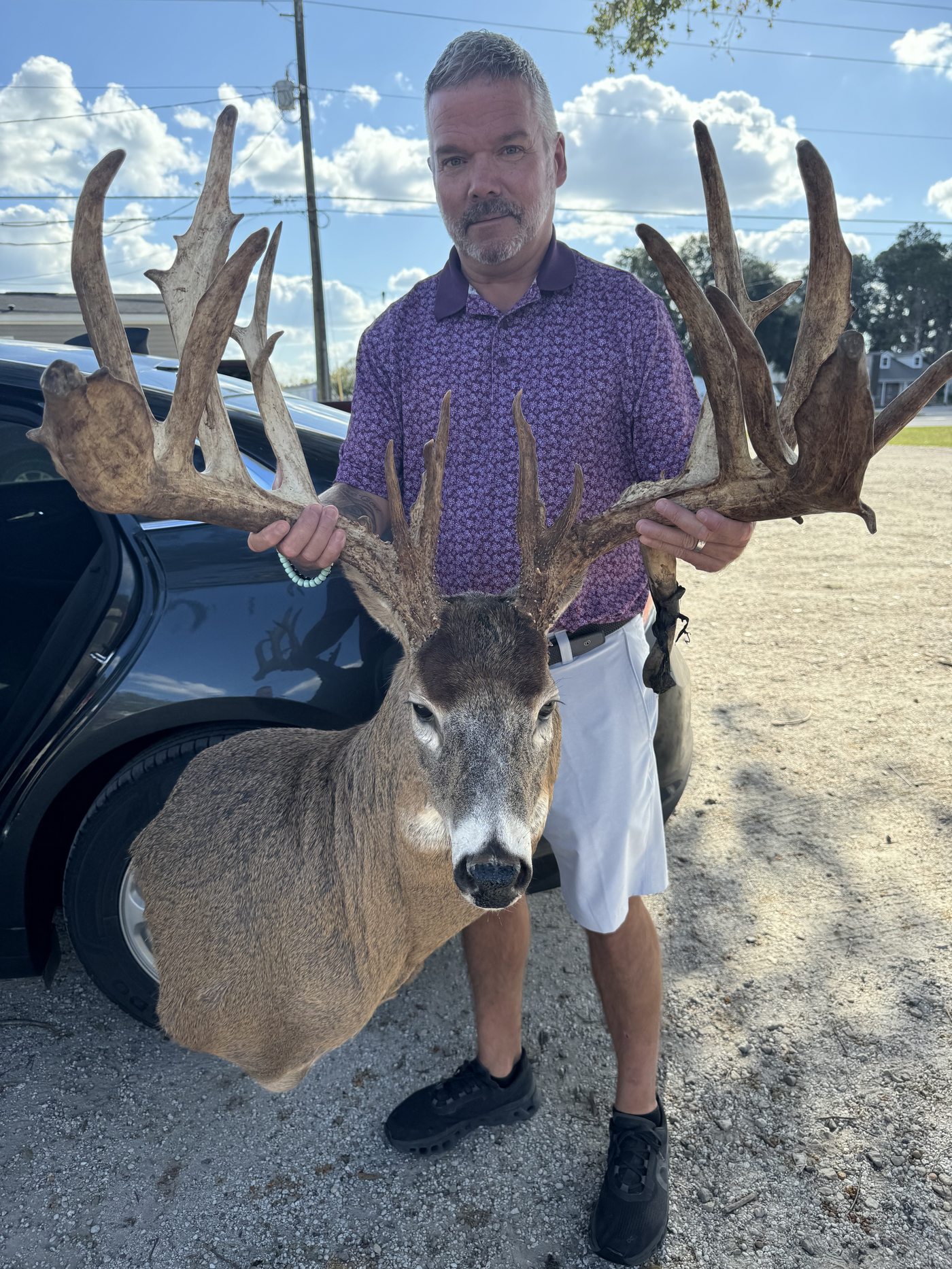 Trophy whitetail buck at Mosquito Creek Plantation in Chattahoochee Florida